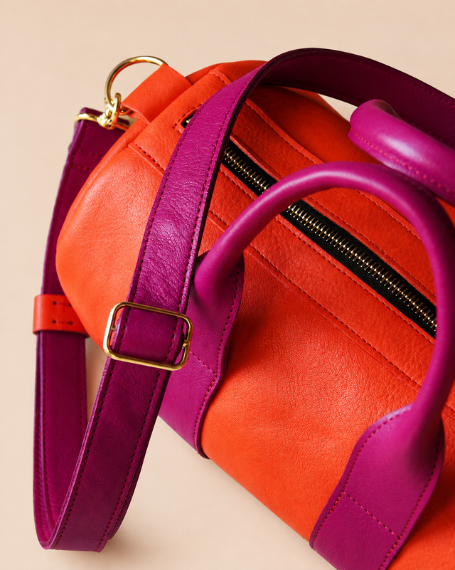 DUFFEL BAG