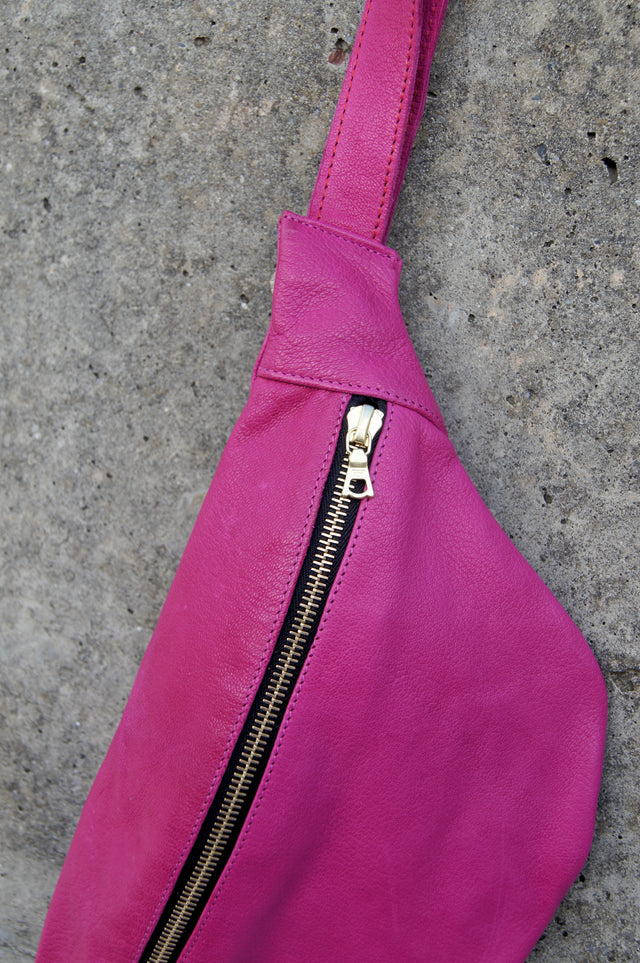 BANANA BAG PINK LAGERVERKAUF