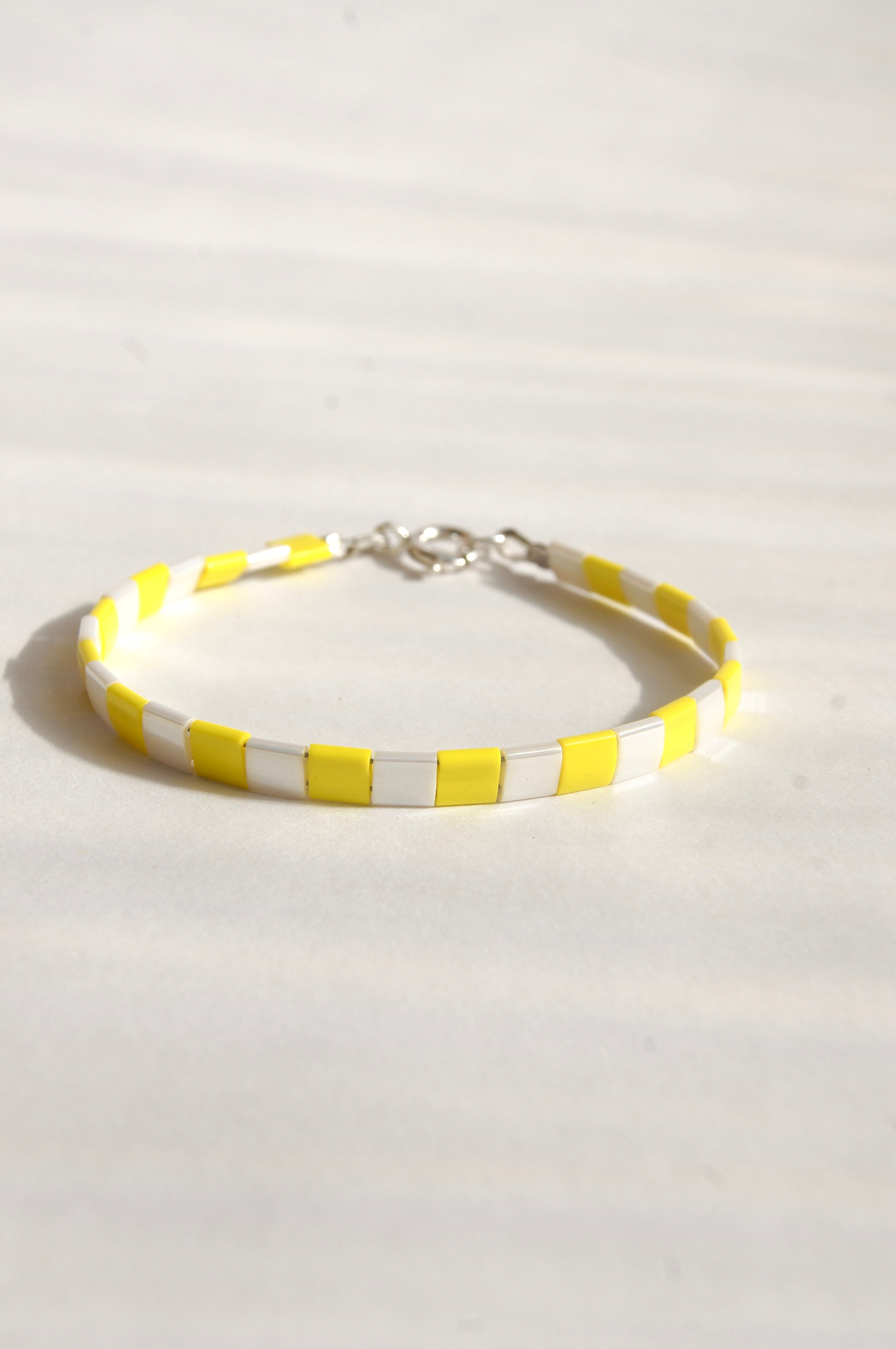 SCHMUCK – Petit Mai