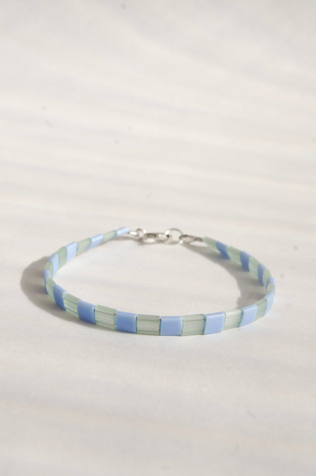 SPRINKLE WHITE SAGE BLUE