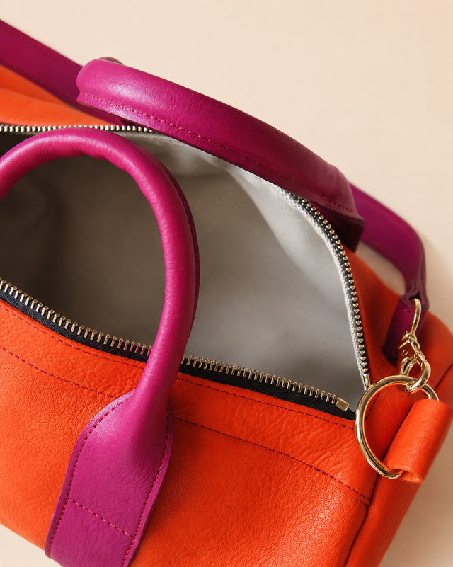 DUFFEL BAG