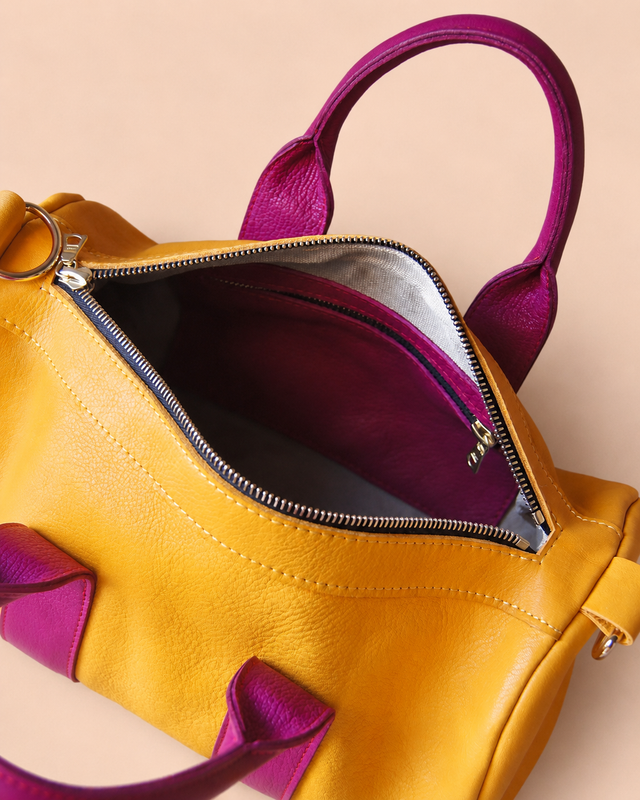 DUFFEL BAG